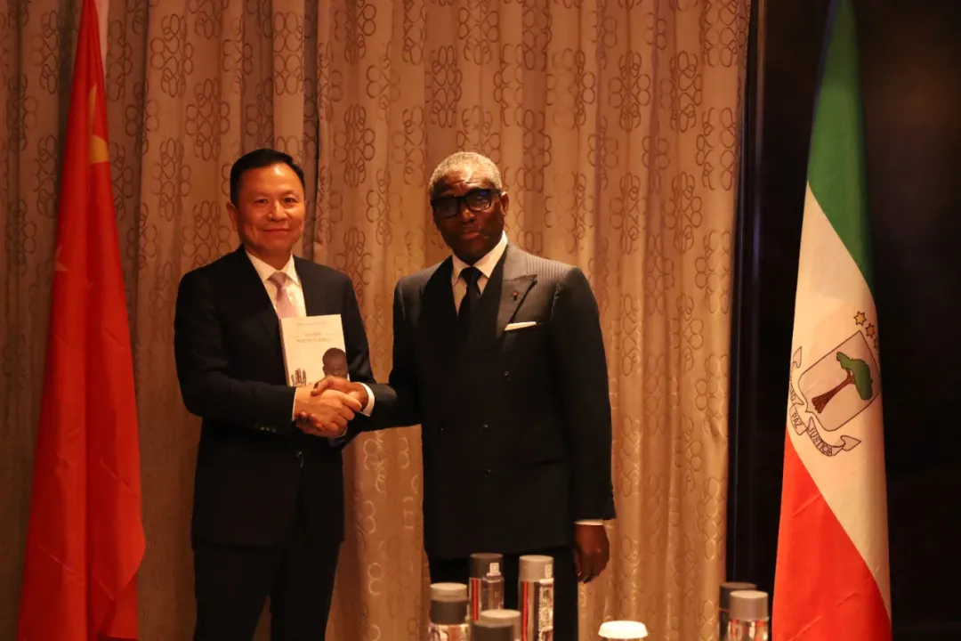 赤道几内亚共和国访华代表与ag旗舰厅官网入口股份深入探讨产业协同发展